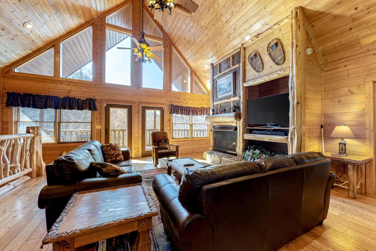 Edge Of The Park Lodge Sevierville Extérieur photo