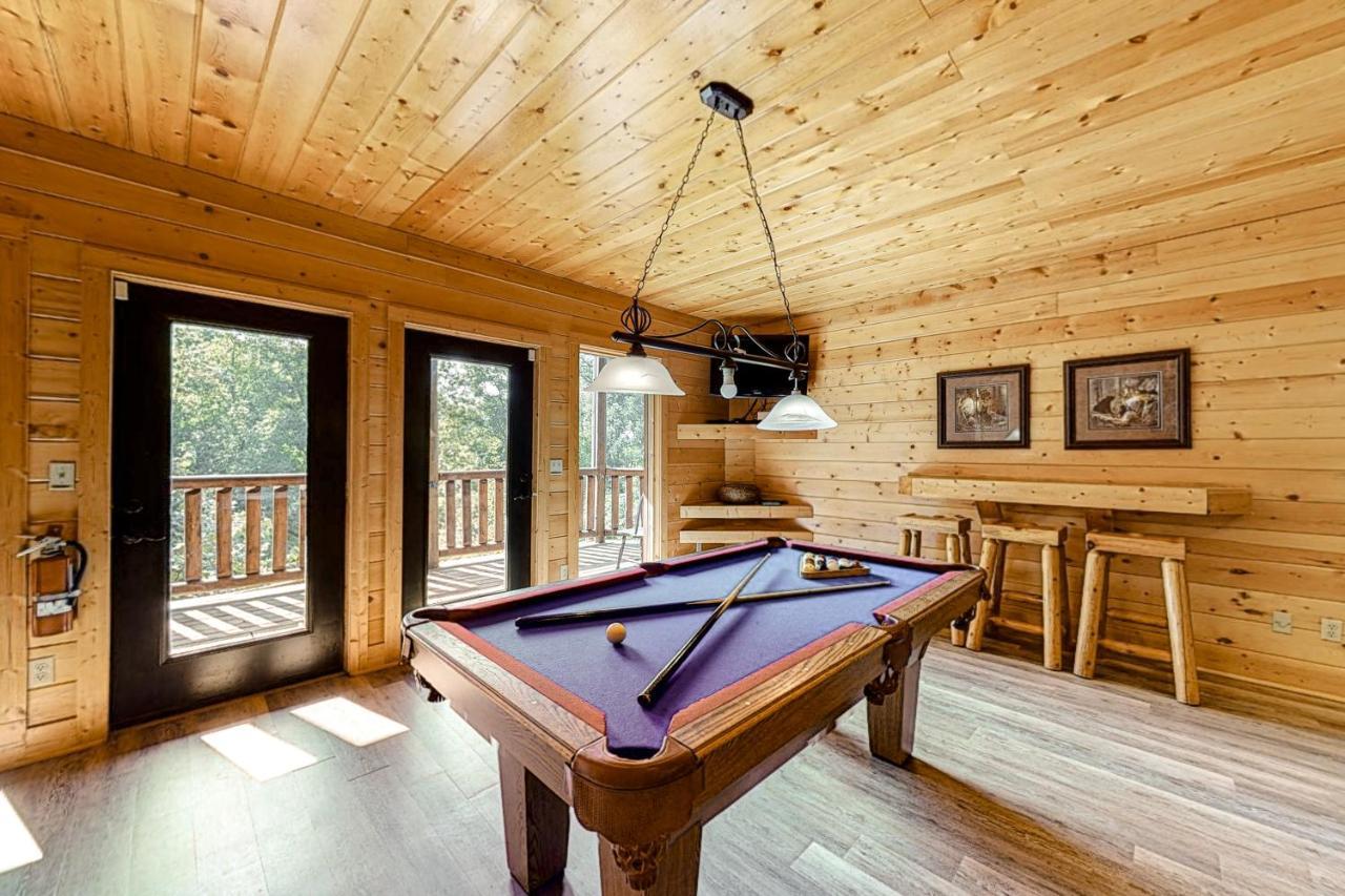 Edge Of The Park Lodge Sevierville Extérieur photo